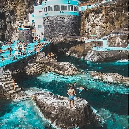 Doca Do Cavacas Funchal (Madeira)